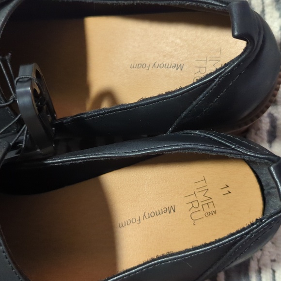 Time and Tru Women's Block Heel Loafers - Picture 7 of 9